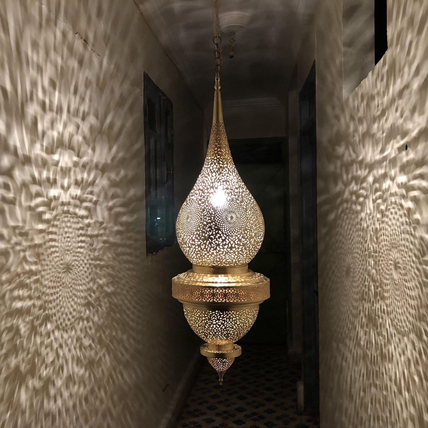 Elegant Pendant light