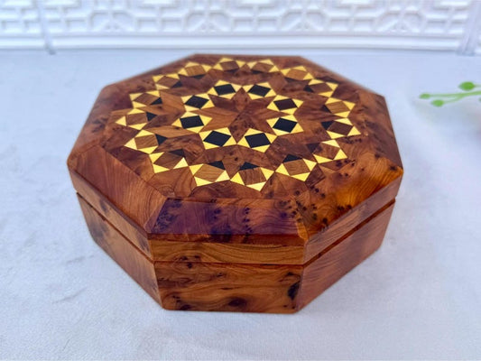 Octagonal jewellery box